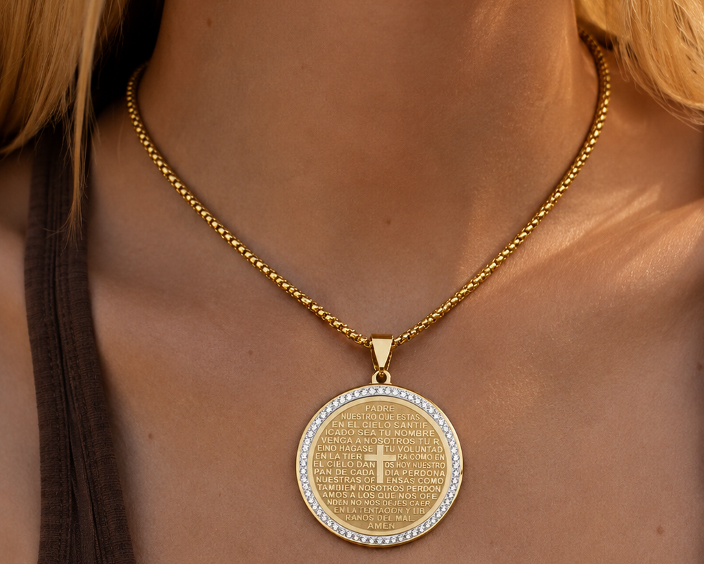Collar Dorado Padre Nuestro